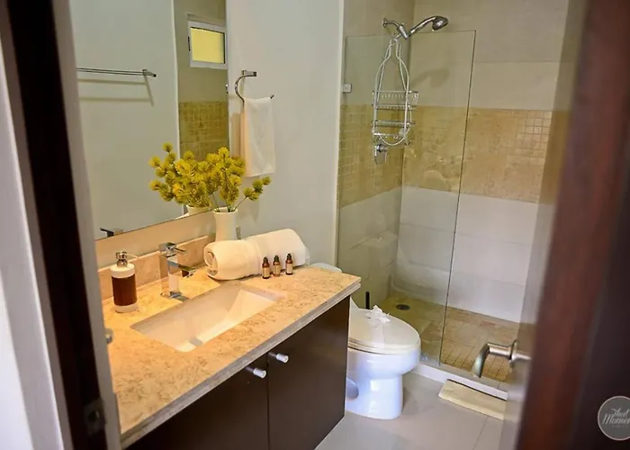 Spacious Ph 3 Bedrooms With Private Terrace, Club Access