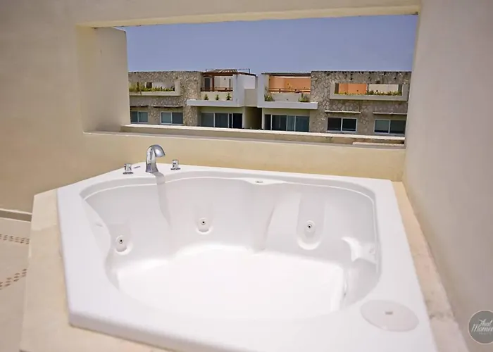 Spacious Ph 3 Bedrooms With Private Terrace, Club Access Holiday home *