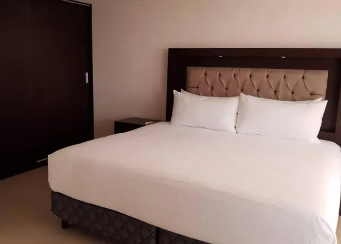 Spacious Ph 3 Bedrooms With Private Terrace, Club Access