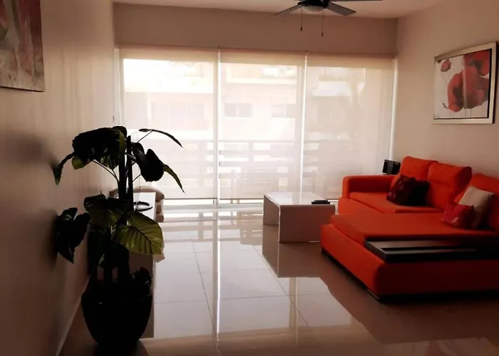 Spacious Ph 3 Bedrooms With Private Terrace, Club Access Holiday home