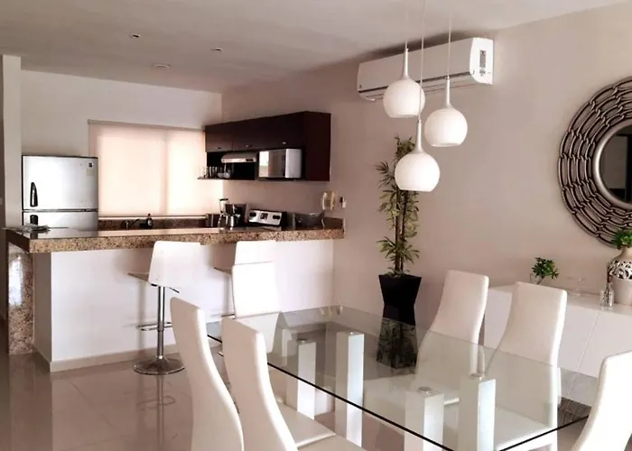 Spacious Ph 3 Bedrooms With Private Terrace, Club Access Playa del Carmen